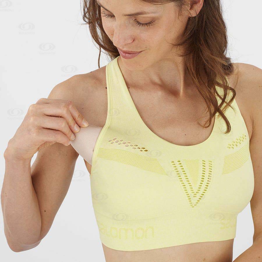 Green Women's Salomon ESSENTIAL MOVE ON SEAMLESS Sports Bras | USA-S1814